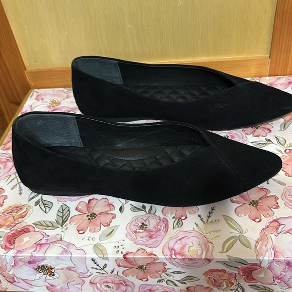 Birdies Suede Leather Flats - Picture 2 of 6